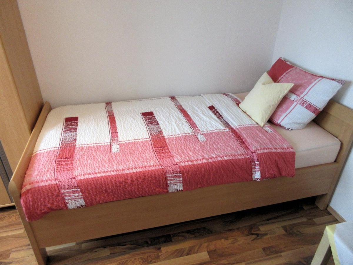 Private Apartment Near Fair Ground 하노버 외부 사진